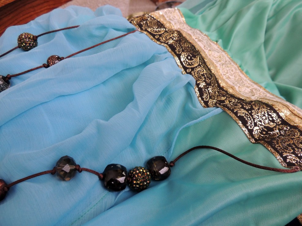 DIY Daenerys Targaryen Costume | Erin Thedwall