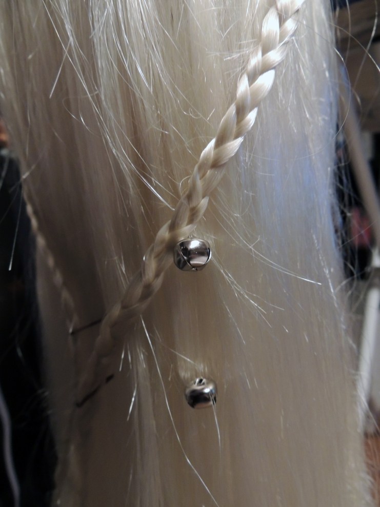 DIY Daenerys Targaryen Costume | Erin Thedwall